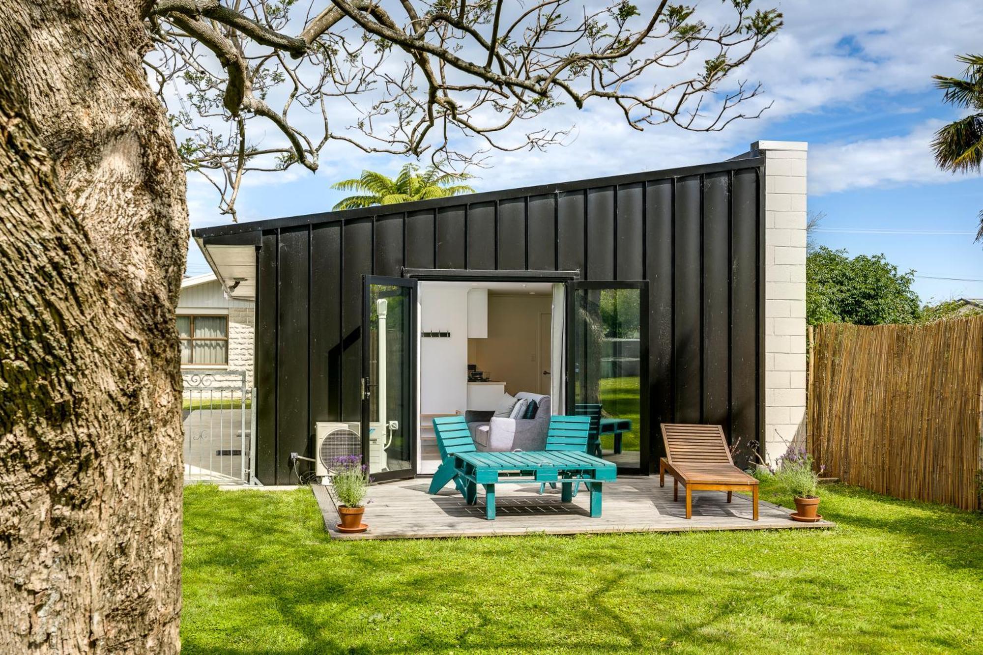 Modern Studio Near Clive River Exterior foto